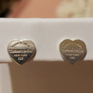 AUTHENTIC Return to Tiffany Collection Heart Studs